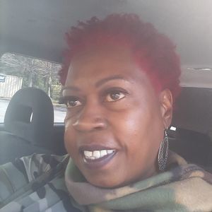 Meet your Posher, Eddith